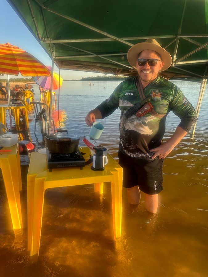 Cozinhando com os pés dentro do rio — Culinária na Toca do Jacaré
