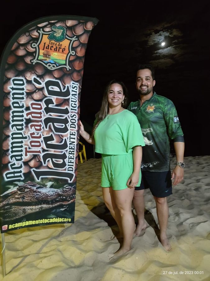Casal na noite da Toca — acampamento Toca do Jacaré, Rio Araguaia